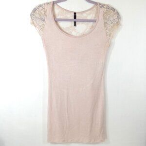 Love Culture Short Sleeve Sheer Lace Back Top Women's Medium Pink